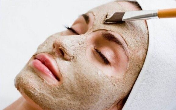 Mascarilla facial con semillas de lino.